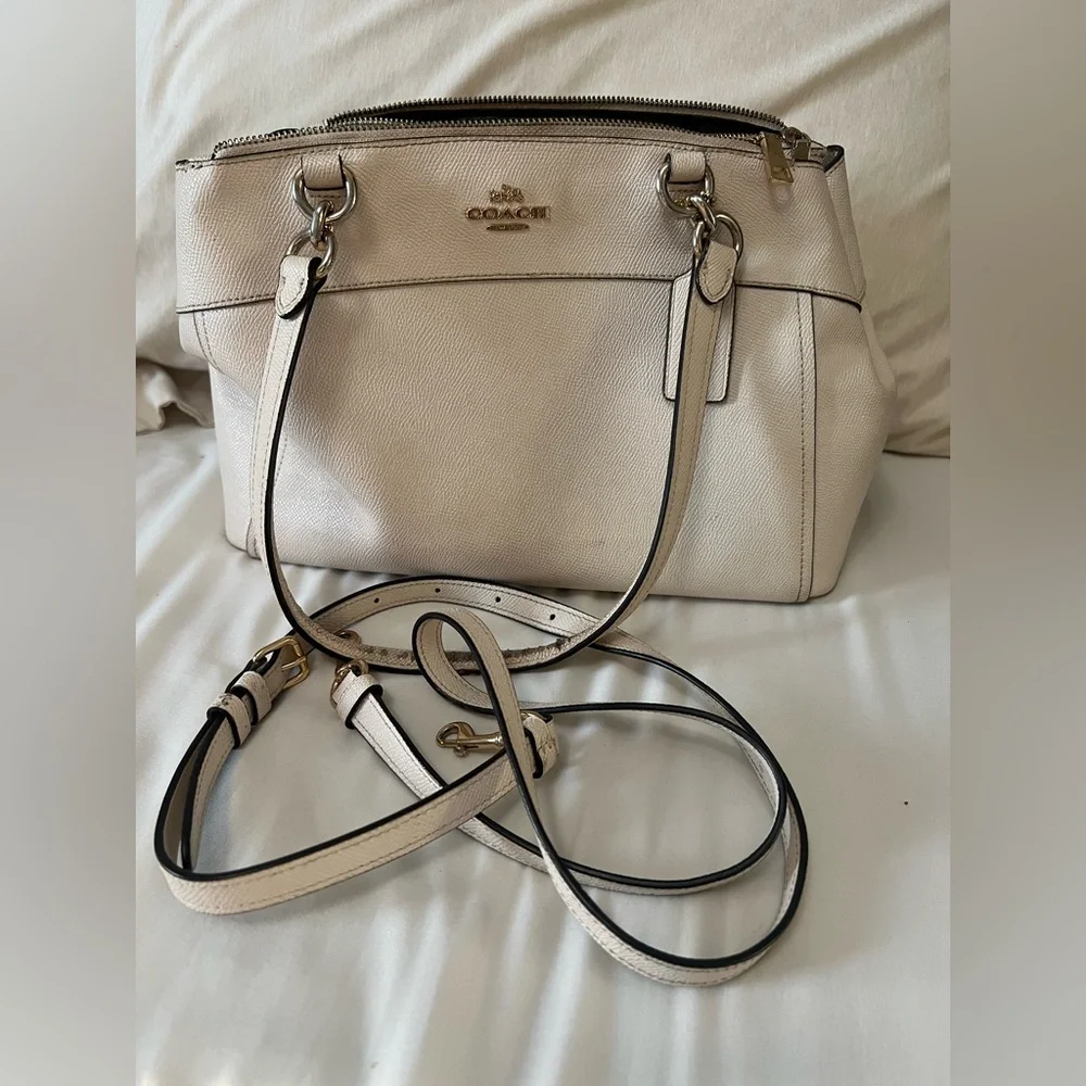 Coach Brooke Carryall Bag - Picture 2 of 10